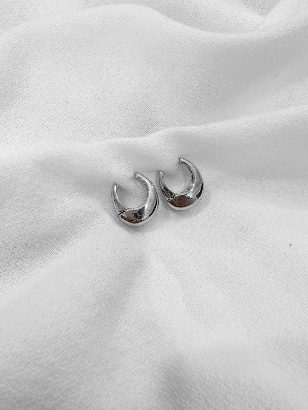 Mini Silver Hoops