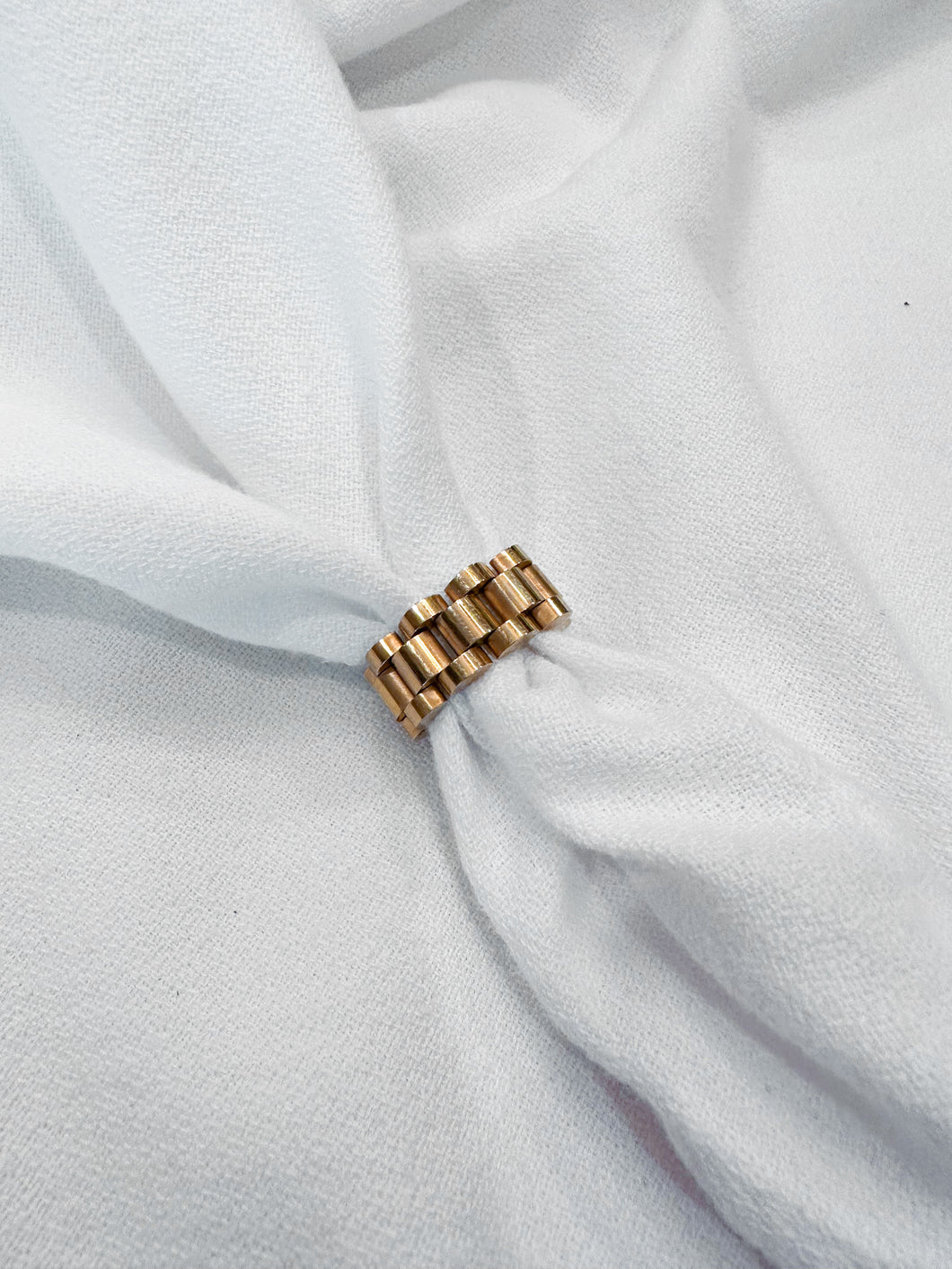 Gold Link Ring