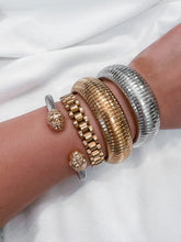 Load image into Gallery viewer, Large Gold Band
